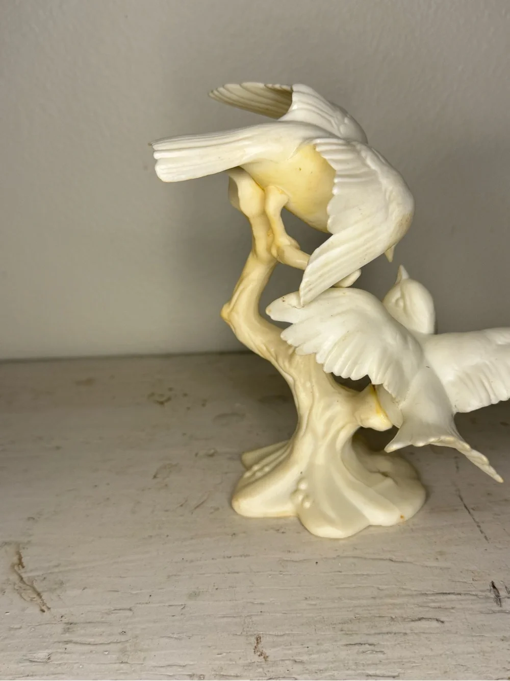 Vintage 1976 Wilton Plastic Wedding Cake Topper Kissing Birds, Love Birds Doves